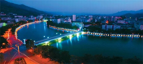 七夕特惠！哪家奶茶店送花最划算？